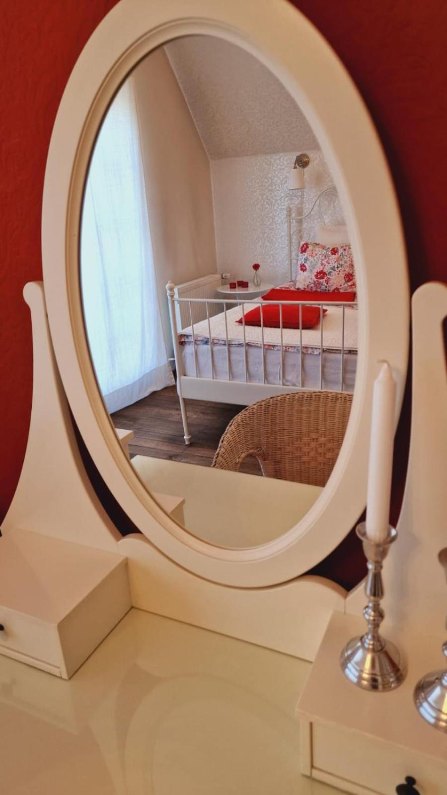 Villa Westfalia Guest House Tîrgu Secuiesc المظهر الخارجي الصورة